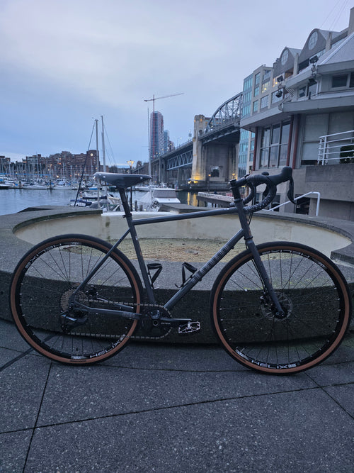 Evercoast Passage EDS Gravel Bicycle